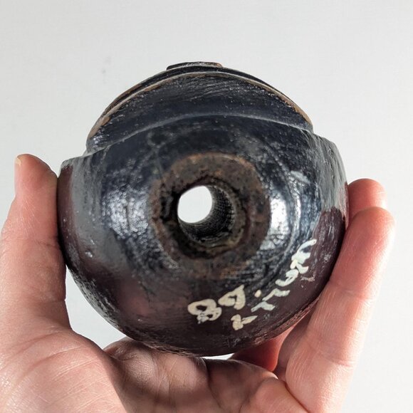 Hand carved wooden face bead signed Wally 68, vintage Folk Art - Picture 4 of 9